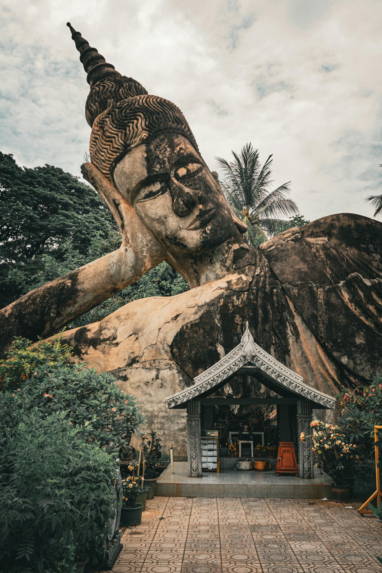 Capture the authentic charm of Laos’ cultural scene